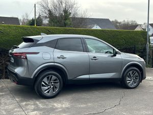 22  Nissan Qashqai Top Spec Panroof $18550 inc Vrt - Image 4