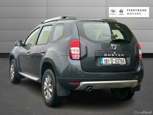 Dacia Duster SIGNATURE 1.5 DCI 110 E 4DR AUTO - Image 4