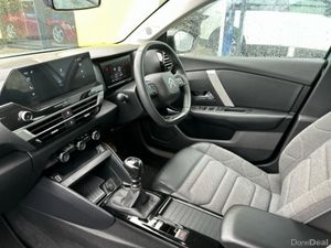 Citroen C4 FEEL BLUEHDI 110 MY22.3 4DR - Image 3