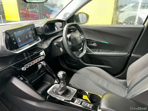 Peugeot 2008 ALLURE 1.2 100 4DR - Image 3