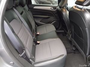 Renault Arkana E-TECH Hybrid 145 Auto Techno - Image 4