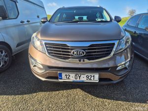 Lovely Kia Sportage 2012 LOW MILAGE - Image 2