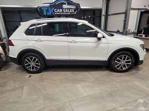 17 VOLKSWAGEN TIGUAN COMFORTLINE EDITION - Image 3