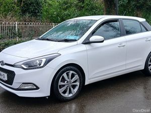Hyundai i20 2016 *DELUXE* 1.2 5dr - 1 OWNER - Image 4