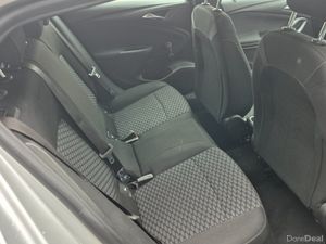 Opel Astra 1.4 Low Mileage 2018 - Image 3