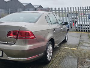 Volkswagen Passat 2013 - Image 4