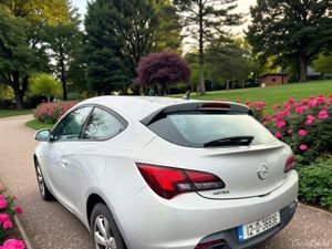 2012 Opel Astra 1.4 16V TURBO 120PS Sport GTC - Image 4