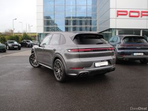 Porsche Cayenne E-Hybrid - Image 2
