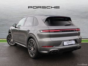 Porsche Cayenne E-Hybrid Black Edition (New) - Image 3