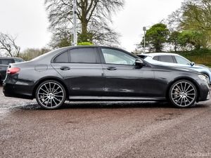 Mercedes-Benz E-Class E220d AMG Pan Roof Night Pac - Image 3