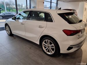 Audi A3 SPORT 40 TFSI E ** PLUG IN HYBRID ** Full - Image 3