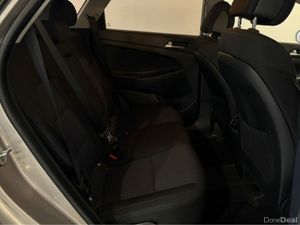 Hyundai Tucson 1.7 CRDI SE NAV BL/DR 5 5DR - Image 3