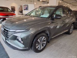 Hyundai Tucson EXECUTIVE HYBRID ** VERY LOW KMS ** - Image 3