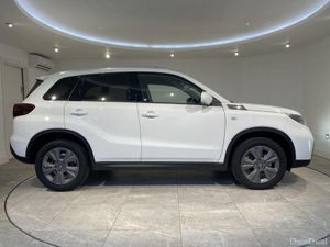 Suzuki Vitara 1.4 Boosterjet Mild Hybrid Motion 5d - Image 4