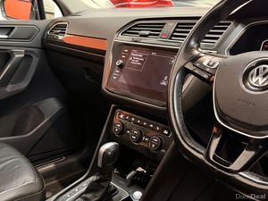 Volkswagen Tiguan RLINE PANORAMIC SUNROOF #11 - Image 4