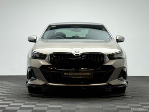 BMW 5-Series 530E M SPORT - Image 2