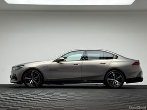 BMW 5-Series 530E M SPORT - Image 4