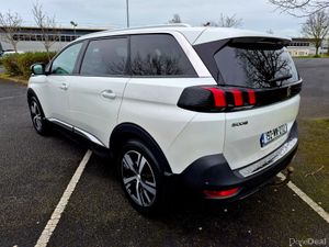 2019 PEUGEOT 5008 1.5D ALLURE 7 SEATER - Image 4