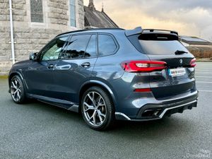 2021 BMW X5 45E M SPORT SHADOW EDITION - Image 4