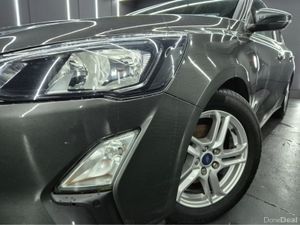 Ford Focus ZETEC 1.5 TDCI 125PS 6SPEED 4DR - Image 2