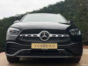 2023 Mercedes-Benz GLA 250e AMG 1 owner - Image 2