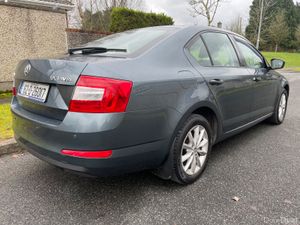 Skoda Octavia 1.6 Inly 114,000 Klms ! - Image 3