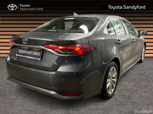 Toyota Corolla HYBRID LUNA AUTO SALOON // TOYOTA S - Image 2