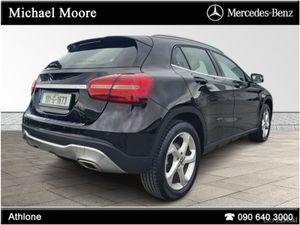 Mercedes-Benz GLA GLA180  URBAN AUTO *1 OWNER, IRI - Image 4