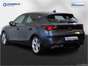 SEAT Leon Hatchback FR - Image 2