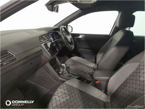 Volkswagen Tiguan Estate Special Edition R-Line Ed - Image 3