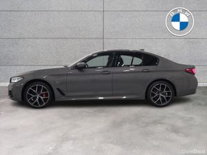 BMW 5-Series 530e M Sport Saloon - Image 4