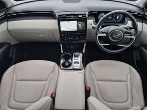 Hyundai Tucson ** EXECUTIVE PLUS ** HYBRID ** STUN - Image 2