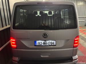 2019 192 Volkswagen Transporter  9 Seat Auto 85Kms - Image 2