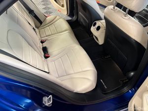 2017 Mercedes-Benz C-Class C350e Sport - Image 4