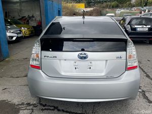 Toyota prius - Image 4