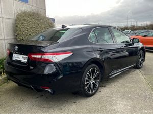 Toyota Camry WS AUTOMATIC HYBRID 2.5 PETROL //HEAD - Image 4