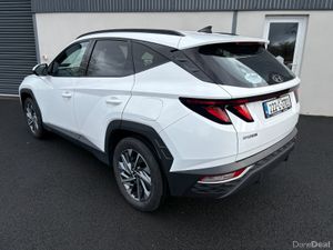 222 Hyundai Tucson Executive 1.6D - Low Kms - Image 3
