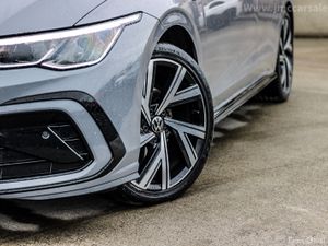 2021 VOLKSWAGEN GOLF R-LINE NARDO GREY - Image 2