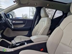 Volvo XC40 T5 (262hp) Plug in Hybrid, Inscription - Image 4