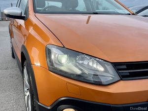 VOLKSWAGEN CROSS POLO 2015 /1.2 TSI - Image 2