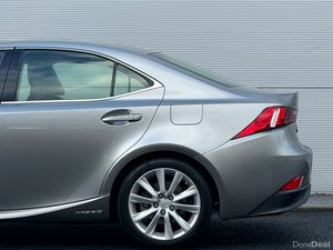 Lexus IS300h  *low KMs *High Spec - Image 4