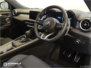 Alfa Romeo Tonale Hatchback Tributo Italiano - Image 4