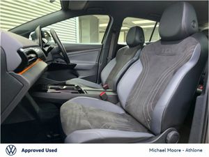 Volkswagen ID.4 LIFE 52kWh 148BHP - Image 4
