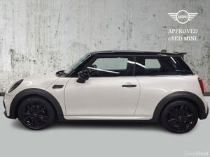 Mini Cooper 3-Door Cooper Sport - Image 3