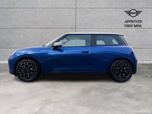 Mini Cooper Cooper SE - Image 3