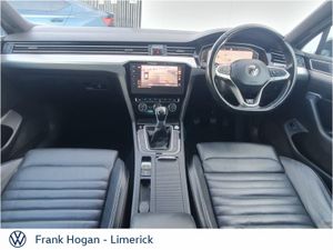 Volkswagen Passat 2.0 TDI 150HP R-Line -  Call / T - Image 2