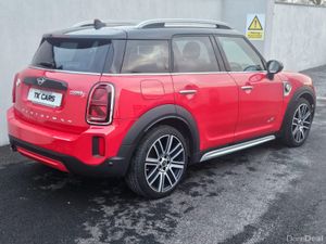 21 MINI COUNTRYMAN COOPER EXCLUSIVE PLUG IN HYBRID - Image 2