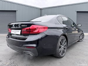 BMW 520d G30 171’ M Sport AUTOMATIC/FRESH NCT - Image 4