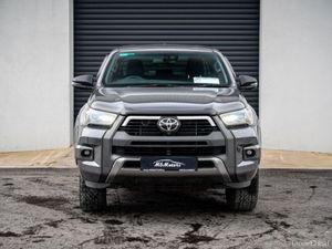 Toyota Hilux 2.8D4D INVINCIBLE X 201BHP AUTO - Image 2