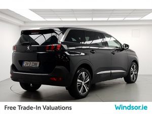 Peugeot 5008 1.2 Hybrid 136bhp E-DCS6 Allure - Image 2